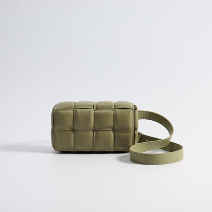 Woven Small Square Bag Women's Commuter Chain Creative Pillow Bag Simple Fashion Large Capacity Crossbody Bag