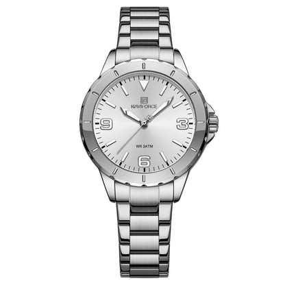 Steel Band Watch Is Fashionable And Waterproof