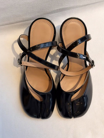 Niche Split Toe Women's Chunky Heel Cross Lace-up Shoes
